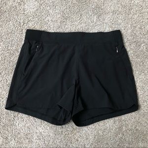 Calia by Carrie Underwood women’s black shorts size large